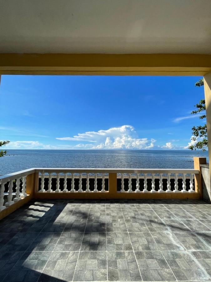 C - Side Inn Mambajao Bagian luar foto
